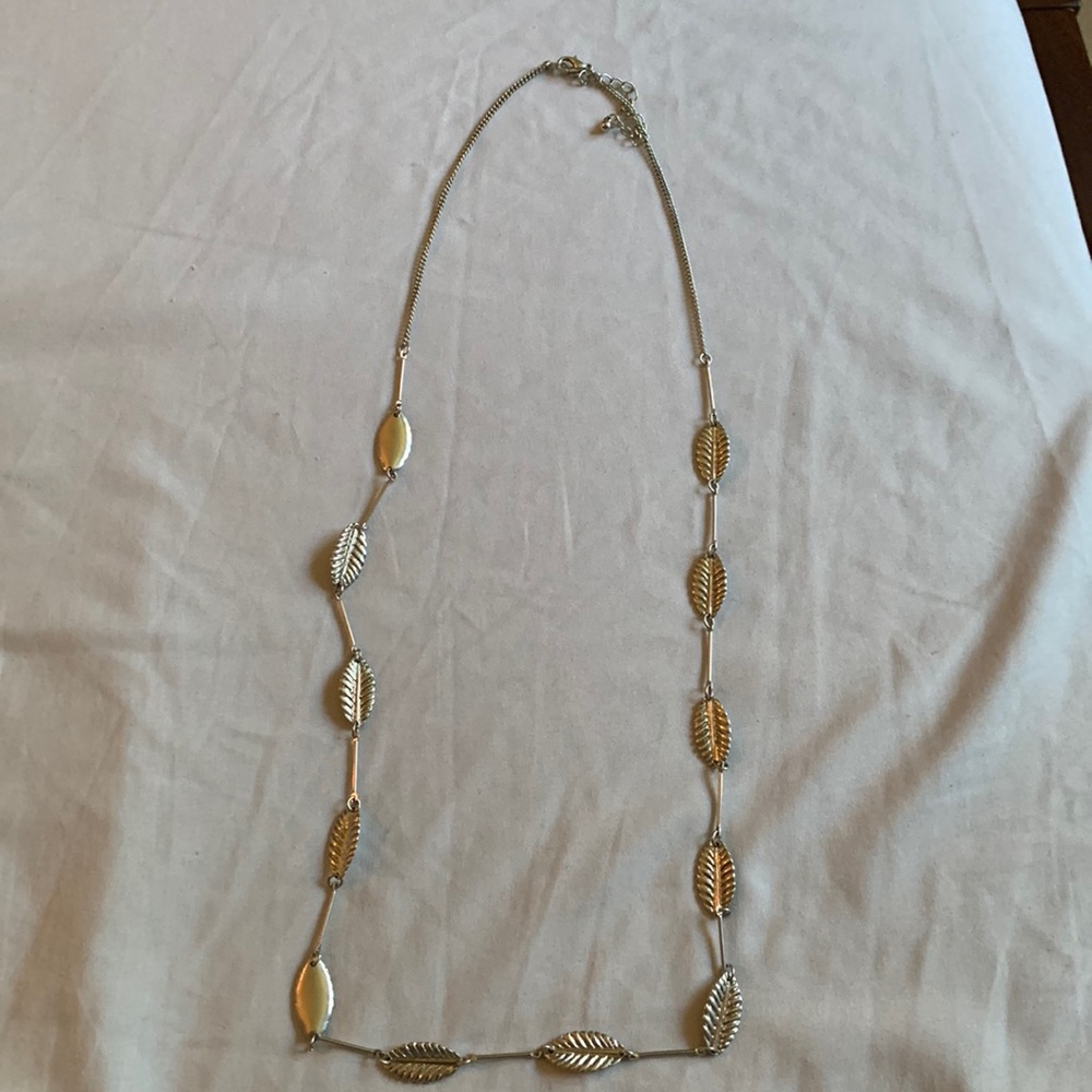 Leaf necklace silver